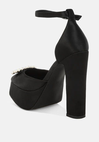 Maeissa Pearls Brooch Detail Platform Block Heel Sandals
