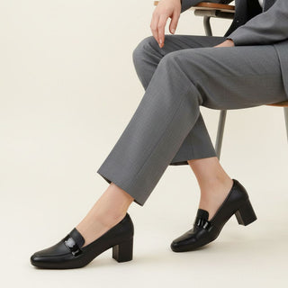 Virelia- Black Pumps