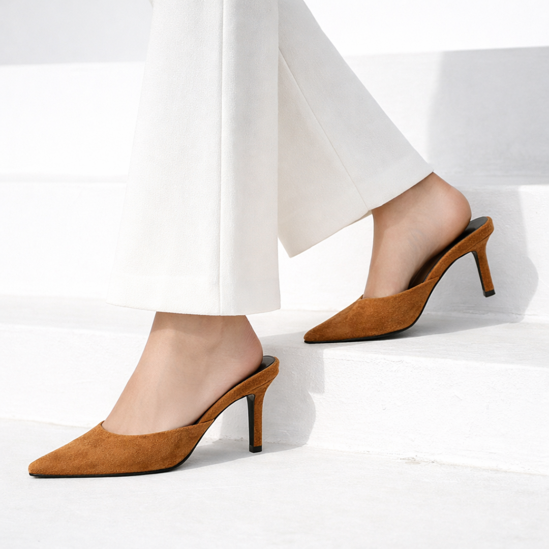 Leeni- Velvet Mules - Glamourous Grace