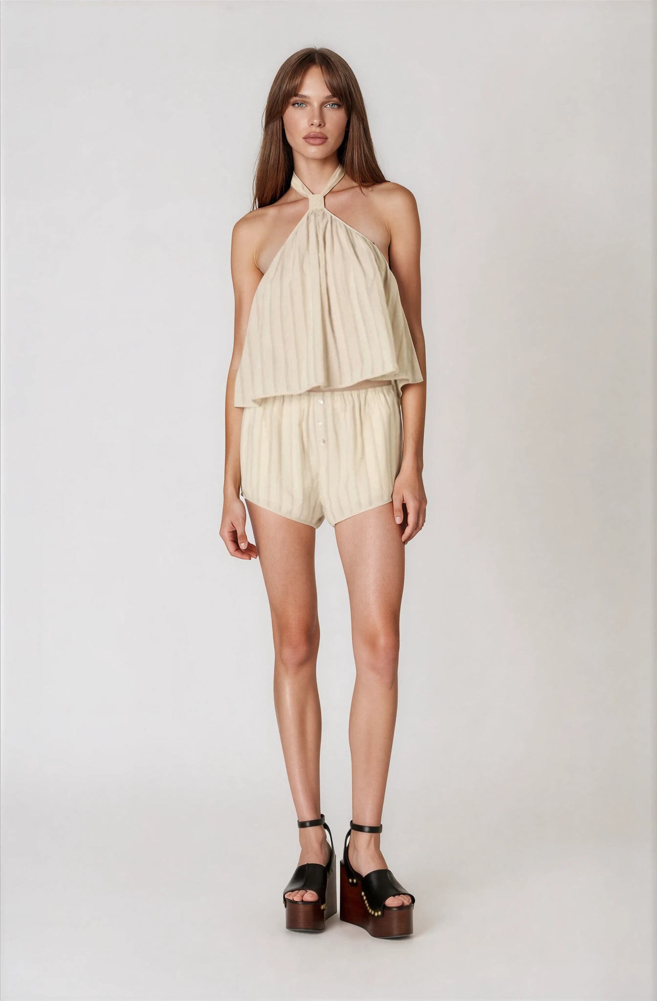 Isadora Ivory Short - Glamourous Grace