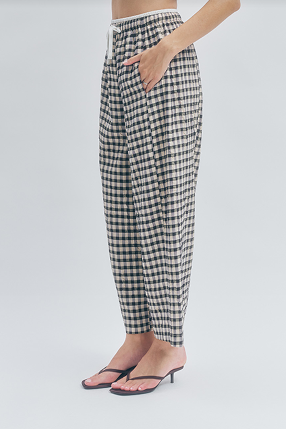 Ari Black Sand Gingham Pant
