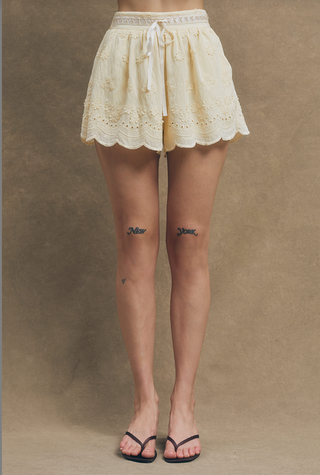 Nellie Butter Yellow Shorts - Glamourous Grace