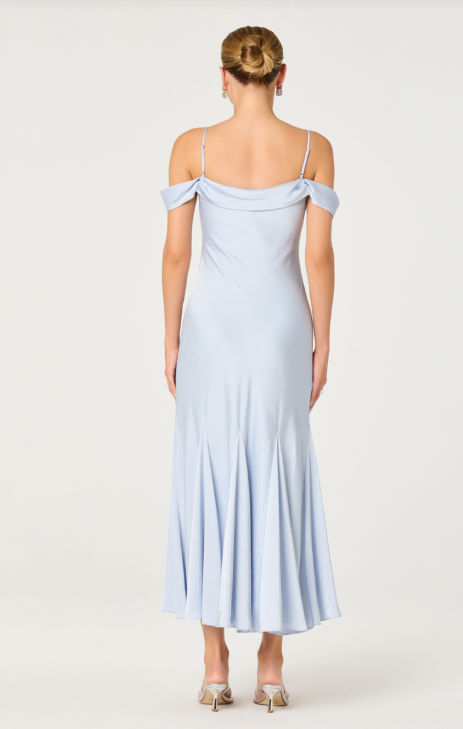 Araxie Light Blue Dress - Glamourous Grace