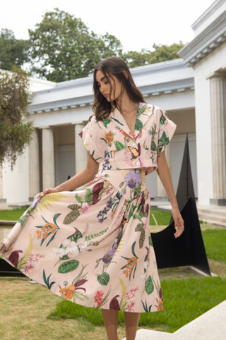 SOTAVENTO MIDI SKIRT IN JARDIN PRINT SOFT KHAKI - Glamourous Grace