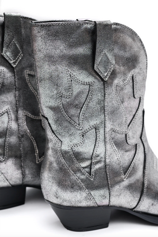 Jersey Metallic Boot in Silver - Glamourous Grace