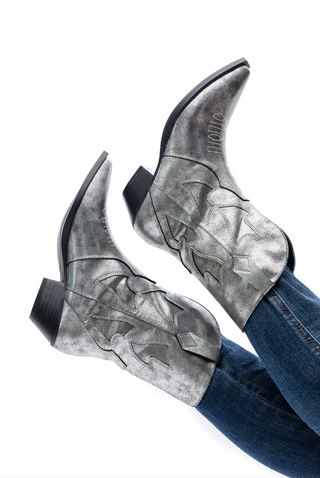 Jersey Metallic Boot in Silver - Glamourous Grace