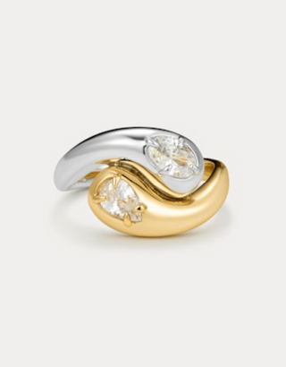 The Bianco Nero Interlock Ring
