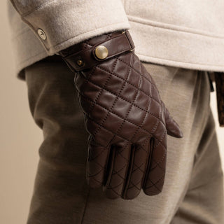 Sebastian (brown) – Sheepskin leather gloves with snap closure & touchscreen feature - Glamourous Grace