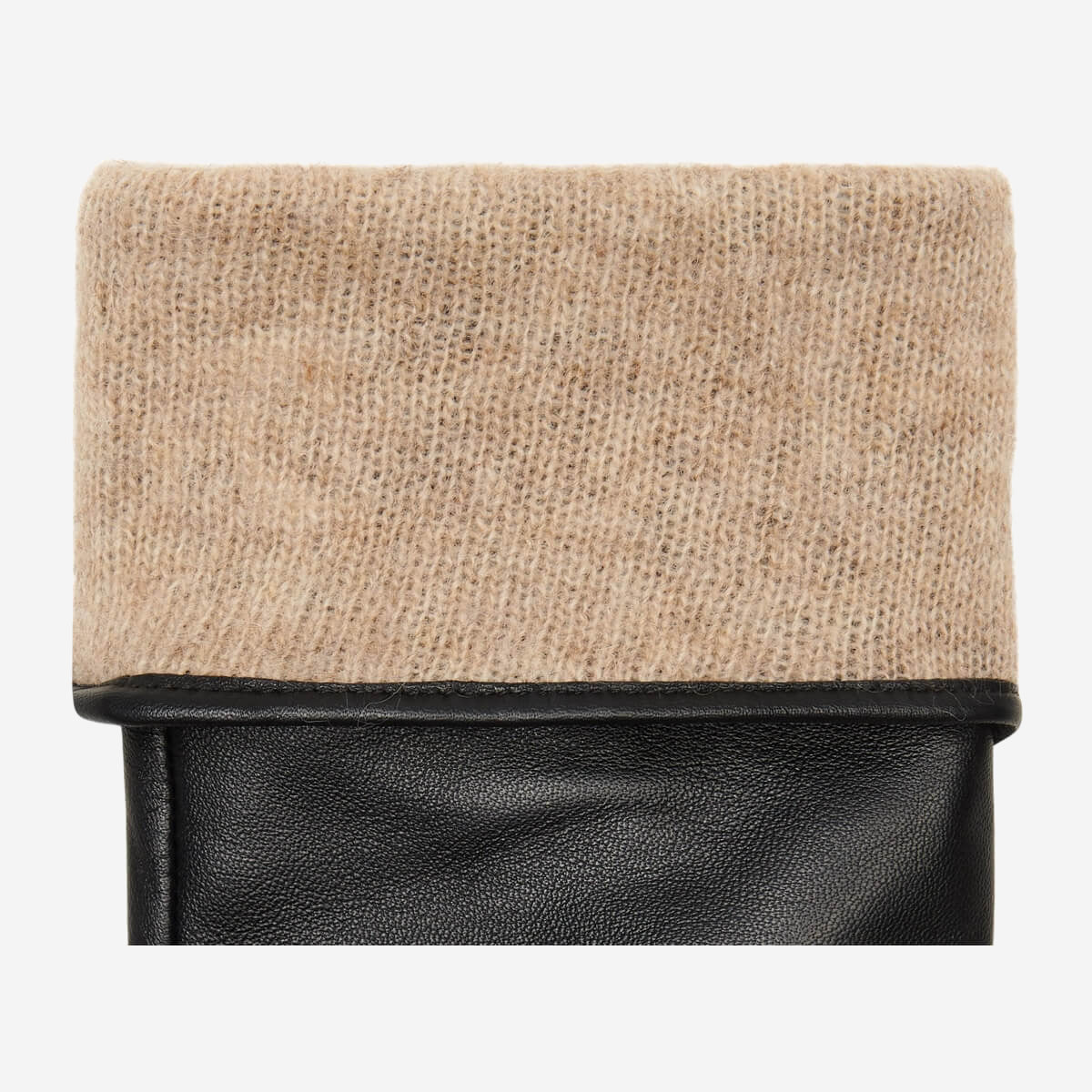 Skylar (black) – Extra-long sheepskin leather gloves with wool/cashmere lining & touchscreen capability - Glamourous Grace