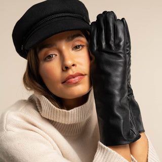 Skylar (black) – Extra-long sheepskin leather gloves with wool/cashmere lining & touchscreen capability - Glamourous Grace