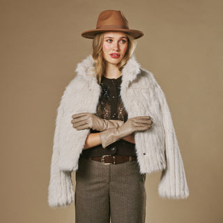 Skylar (taupe) – Extra-long sheepskin leather gloves with wool/cashmere lining & touchscreen capability - Glamourous Grace