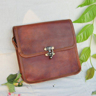 The Feminine Crossbody - Glamourous Grace
