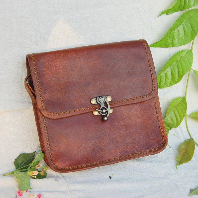 The Feminine Crossbody - Glamourous Grace