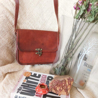 The Feminine Crossbody - Glamourous Grace