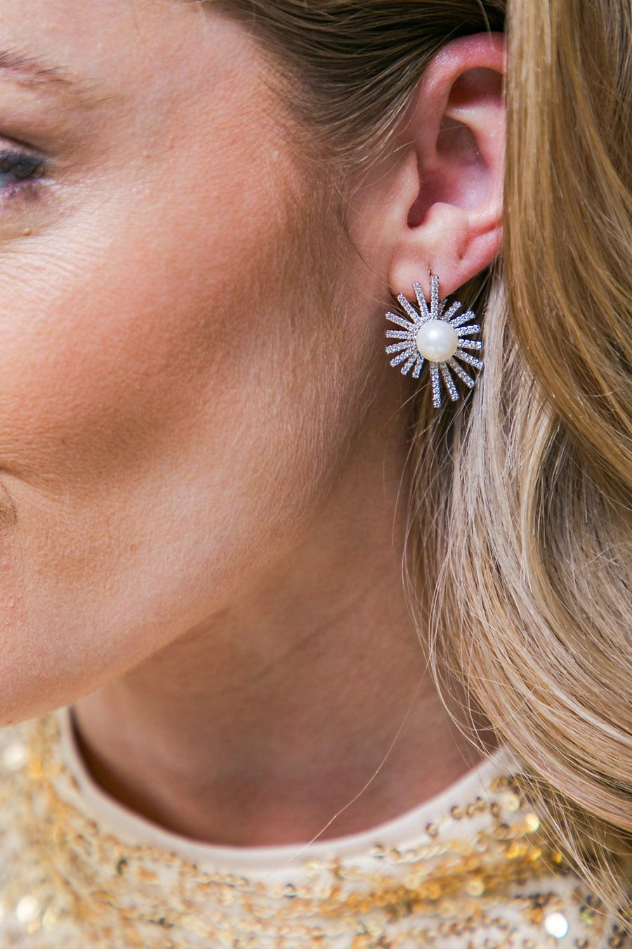 COUTURE PEARL FLOWER EARRINGS - Glamourous Grace