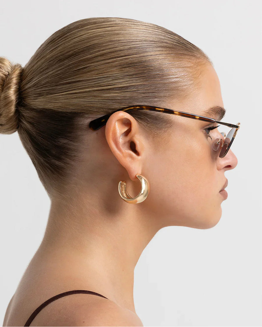 The Lydia Sunglasses Havana Tort Gold Smoke