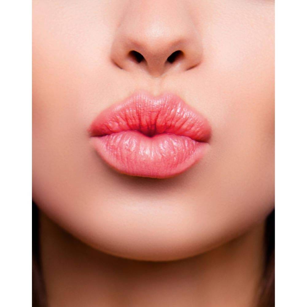 Lakme Lip Love Chapstick, Spf15 - Cherry