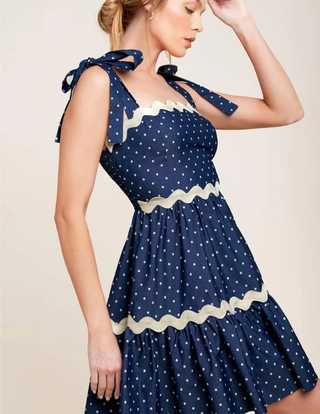 Glamourous Grace