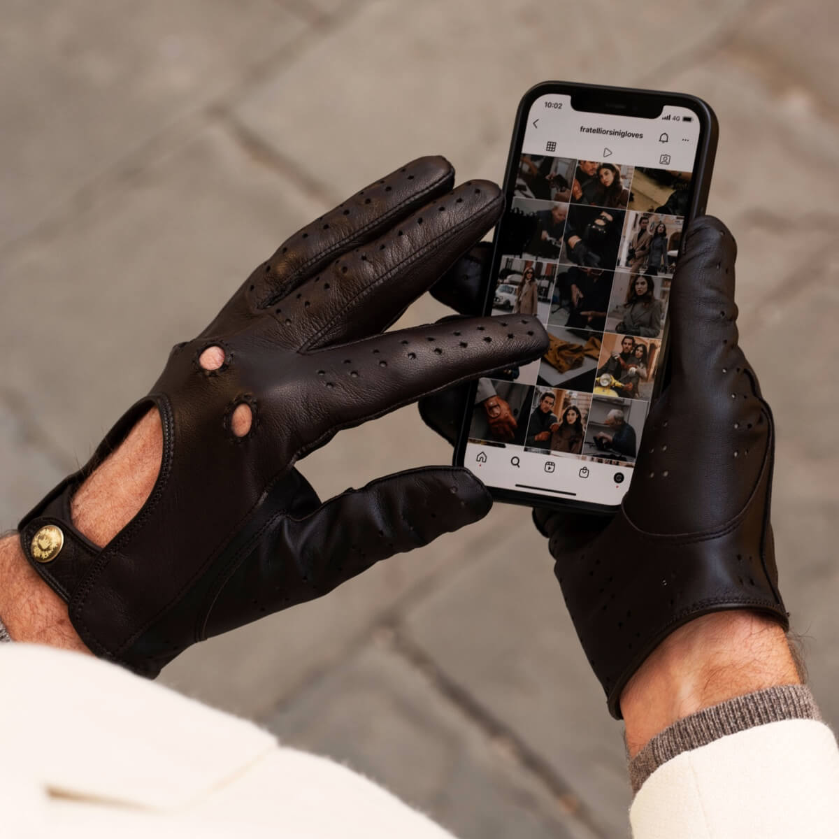 Umberto (brown) - Italian lambskin leather driving gloves & touchscreen feature - Glamourous Grace