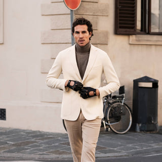 Umberto (black) - Italian lambskin leather driving gloves & touchscreen feature - Glamourous Grace