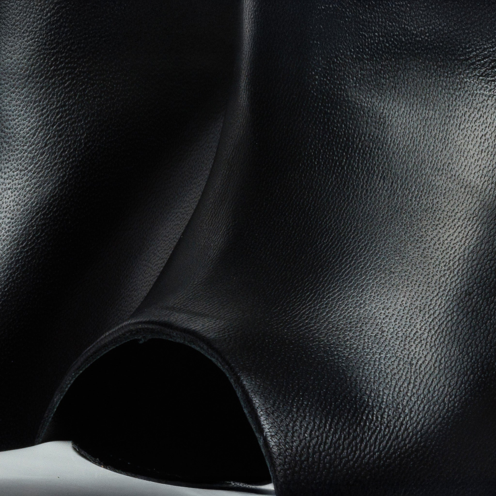 The Cymmer Black Leather Women Sandal - Glamourous Grace