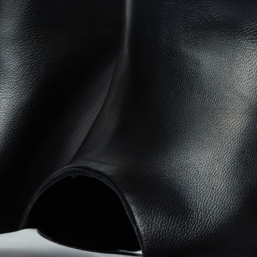 The Cymmer Black Leather Women Sandal - Glamourous Grace
