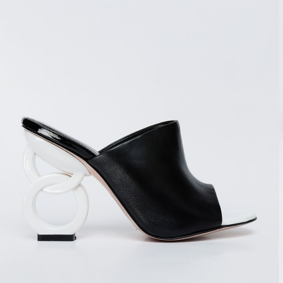 The Cymmer Black Leather Women Sandal - Glamourous Grace