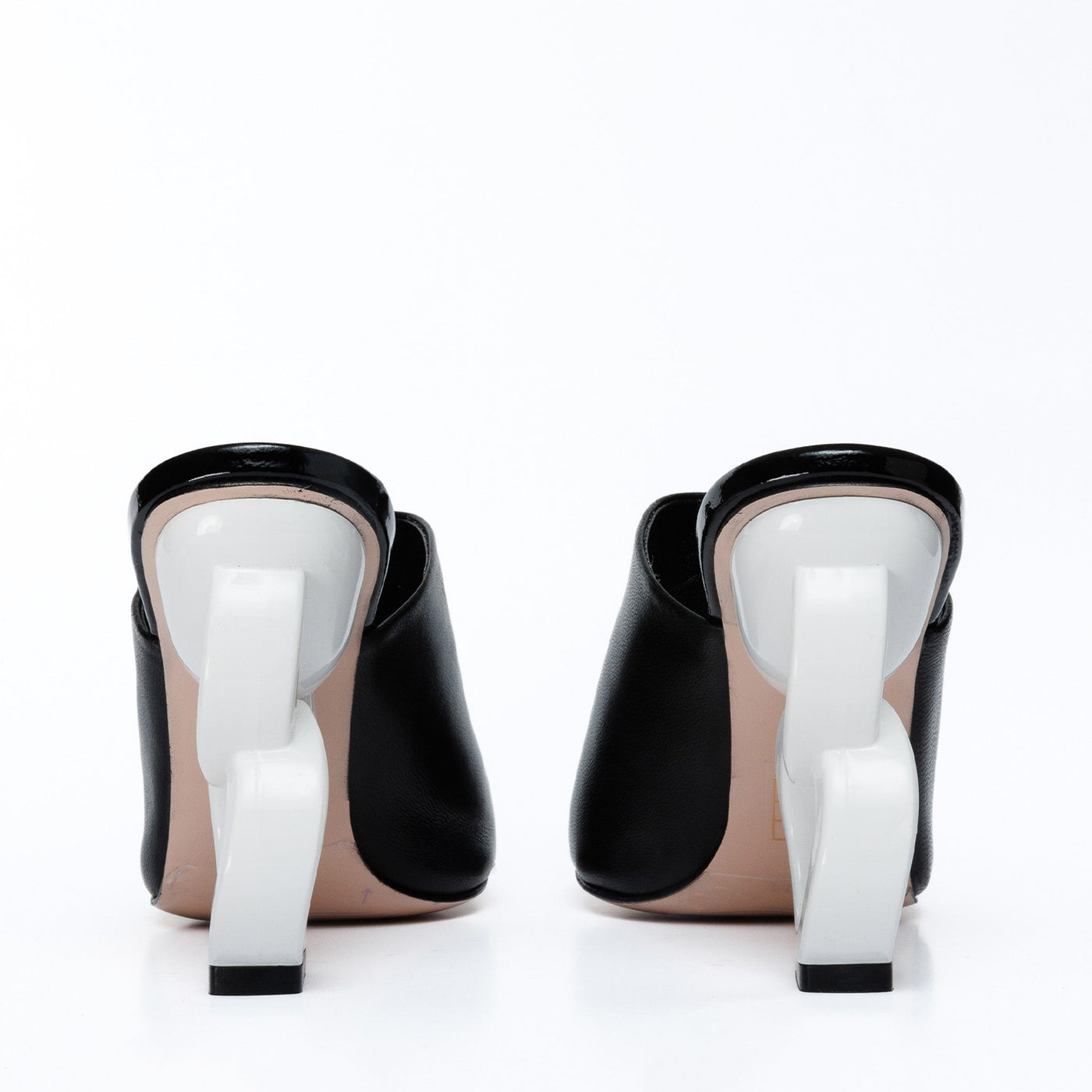 The Cymmer Black Leather Women Sandal - Glamourous Grace