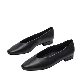 Slick Ballet Flats - Glamourous Grace