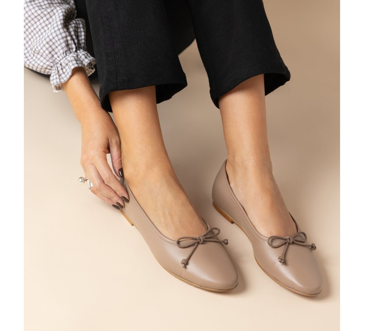 Belle Taupe Leather - Glamourous Grace