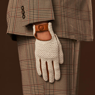 Valeria (cognac) - Hand-sewn Italian crochet driving gloves from lambskin leather - Glamourous Grace