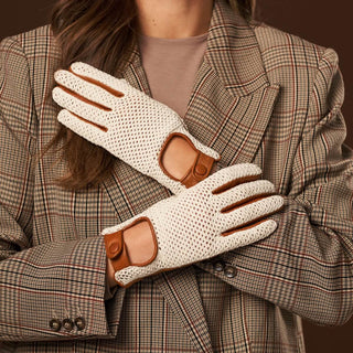 Valeria (cognac) - Hand-sewn Italian crochet driving gloves from lambskin leather - Glamourous Grace