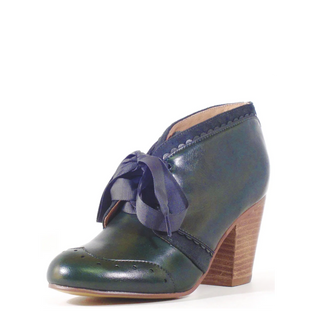 Venetian Victorian Booties - Glamourous Grace
