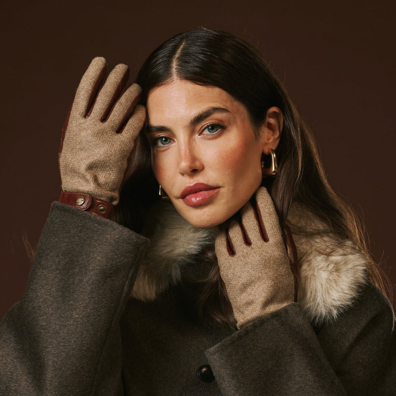 Violetta (brown) - Italian tweed women's gloves with touchscreen capability and adjustable snap button - Glamourous Grace