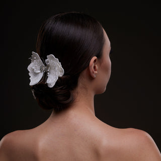 White Butterfly Flower Hair Comb - Glamourous Grace