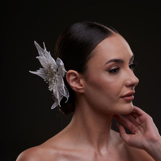 Large White Flower Bridal Hair Comb - Glamourous Grace