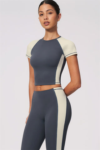 The Sandstone T-shirt Capri Leggings 2-Piece Set