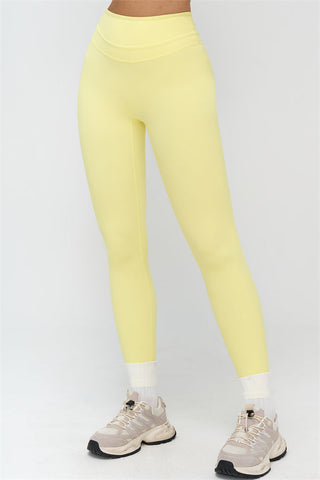 The Stride Crop Top Leggings 2-Piece Set
