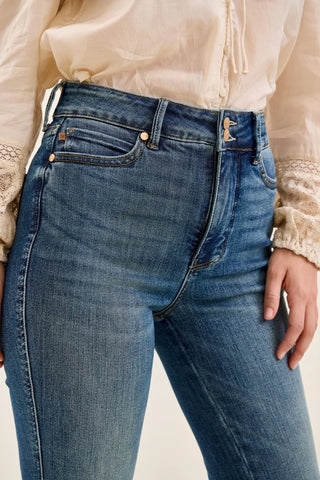 Judy Blue Double Button Tummy Control Flared Leg Jeans