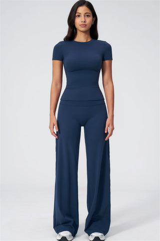 The Dynamic T-shirt Straight Leg Pants 2-Piece Set