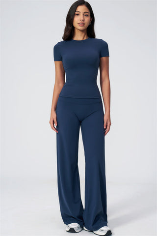 The Dynamic T-shirt Straight Leg Pants 2-Piece Set