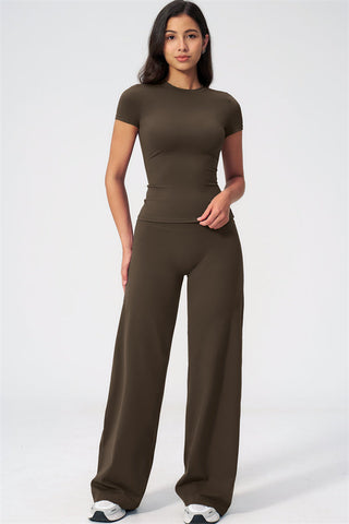The Dynamic T-shirt Straight Leg Pants 2-Piece Set