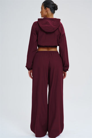 The Svelte UV protection Crop Hoodie Sweatpants 2-Piece Set