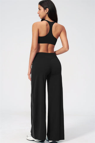 The Evoke Straight Leg Pants