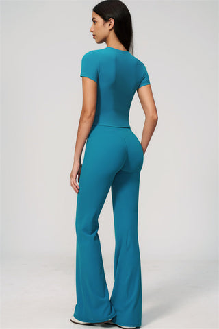 The Zura T-shirt Flared Leggings 2-Piece Set
