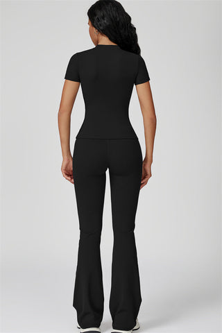 The Oasis T-shirt Flared Leggings 2-Piece Set