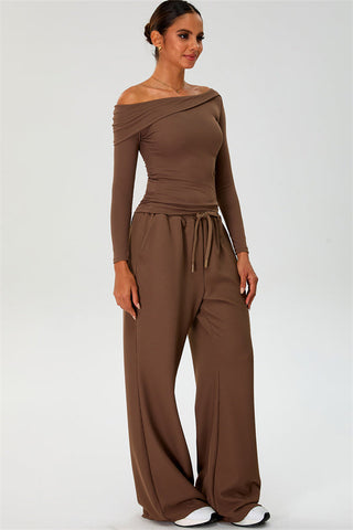 The Rush Off-shoulder T-shirt Sweatpants 2-Piece Set