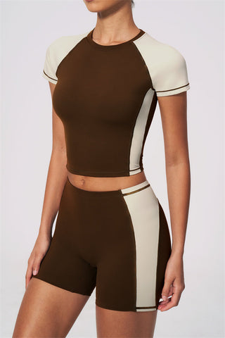 The Sandstone T-shirt Shorts 2-Piece Set
