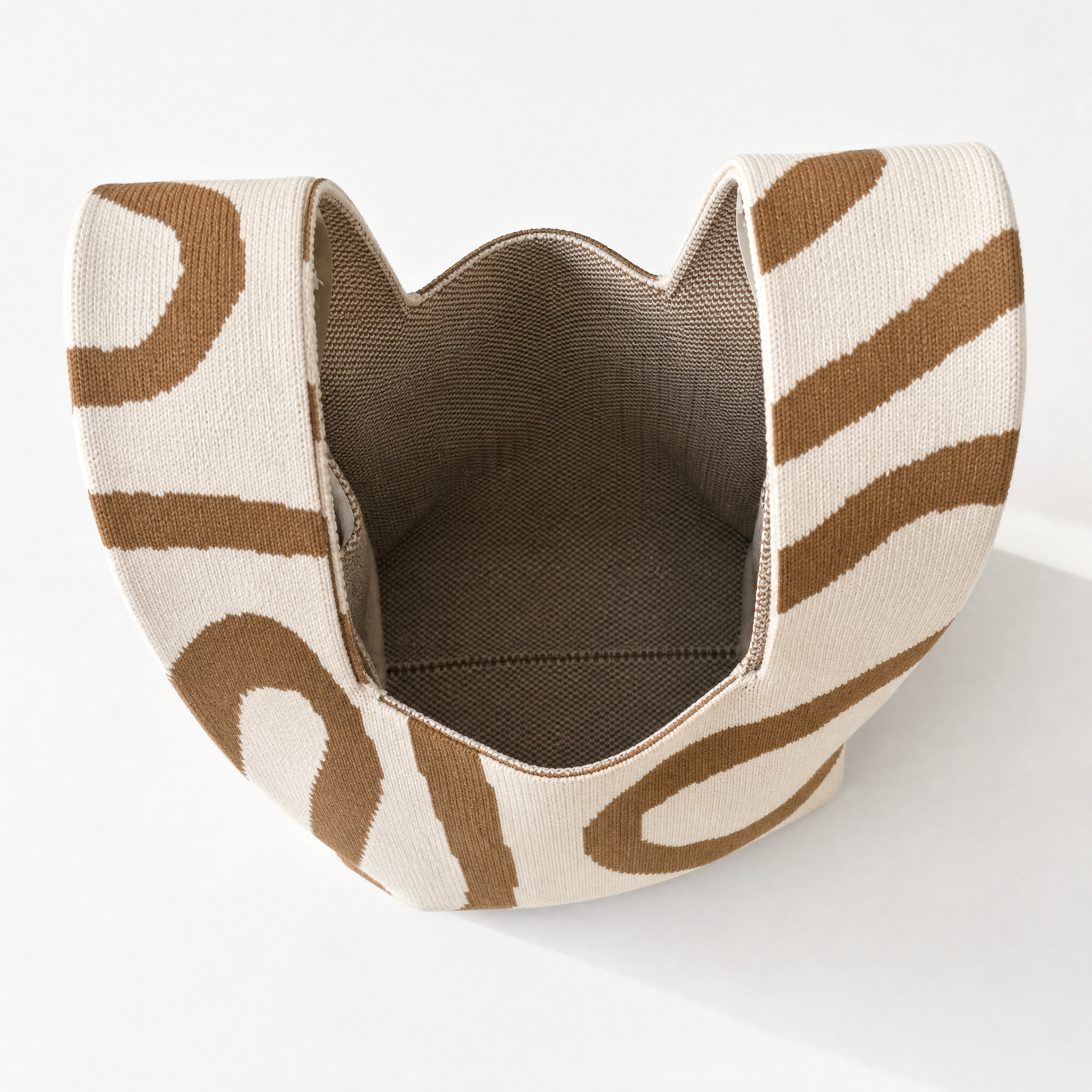 The Meander Beige Handbag - Glamourous Grace