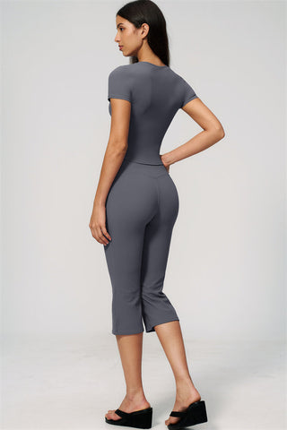 The Zura Capri Leggings